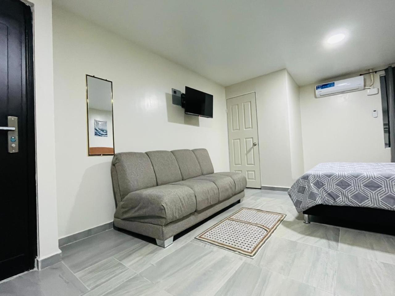 Apartamentos Aeropuerto Ciudad Juárez Esterno foto