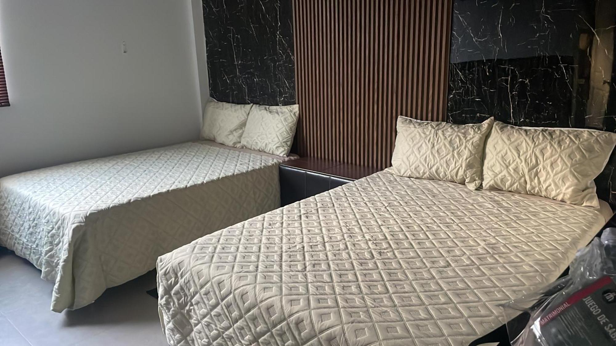 Apartamentos Aeropuerto Ciudad Juárez Esterno foto