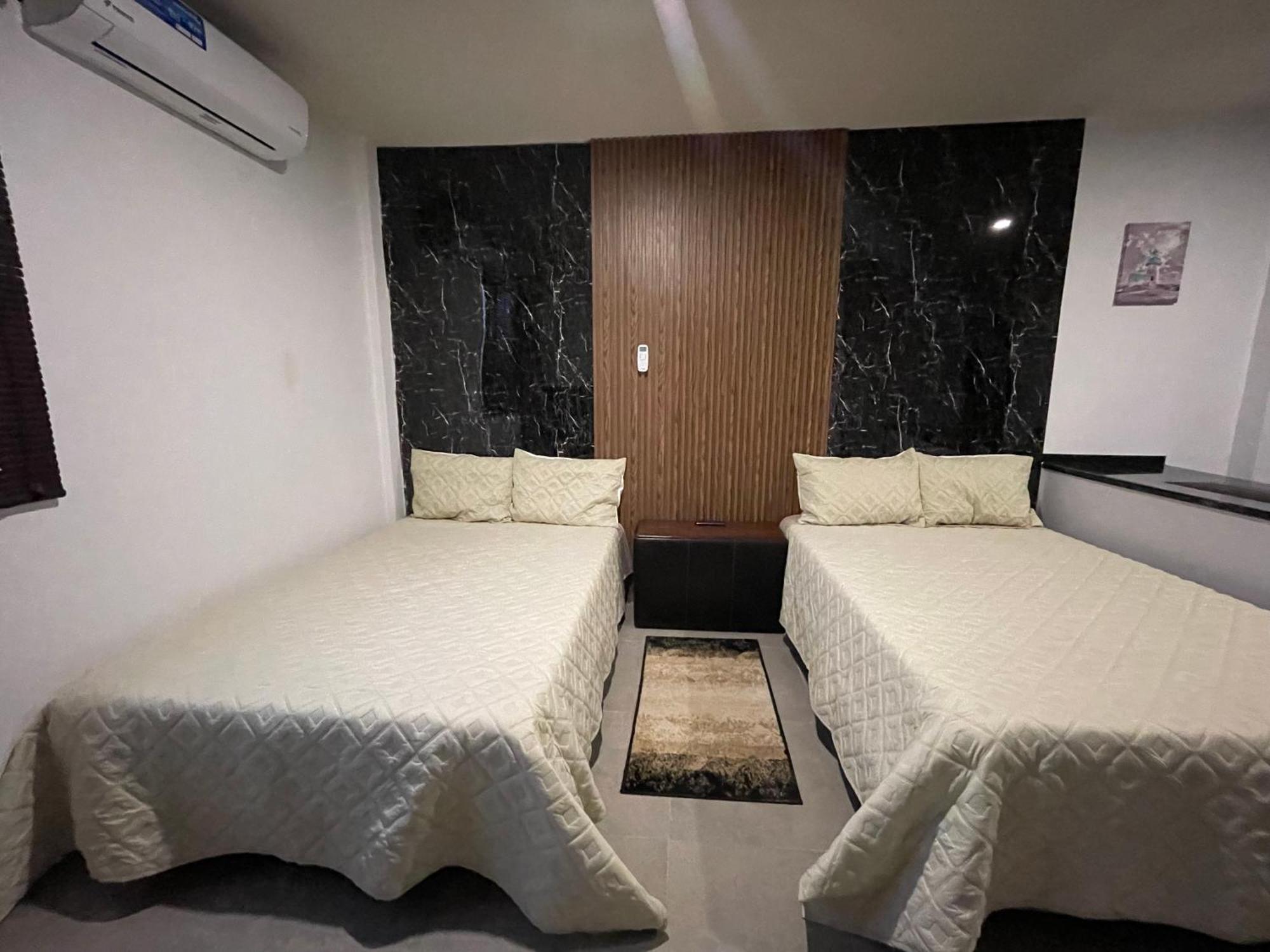 Apartamentos Aeropuerto Ciudad Juárez Esterno foto