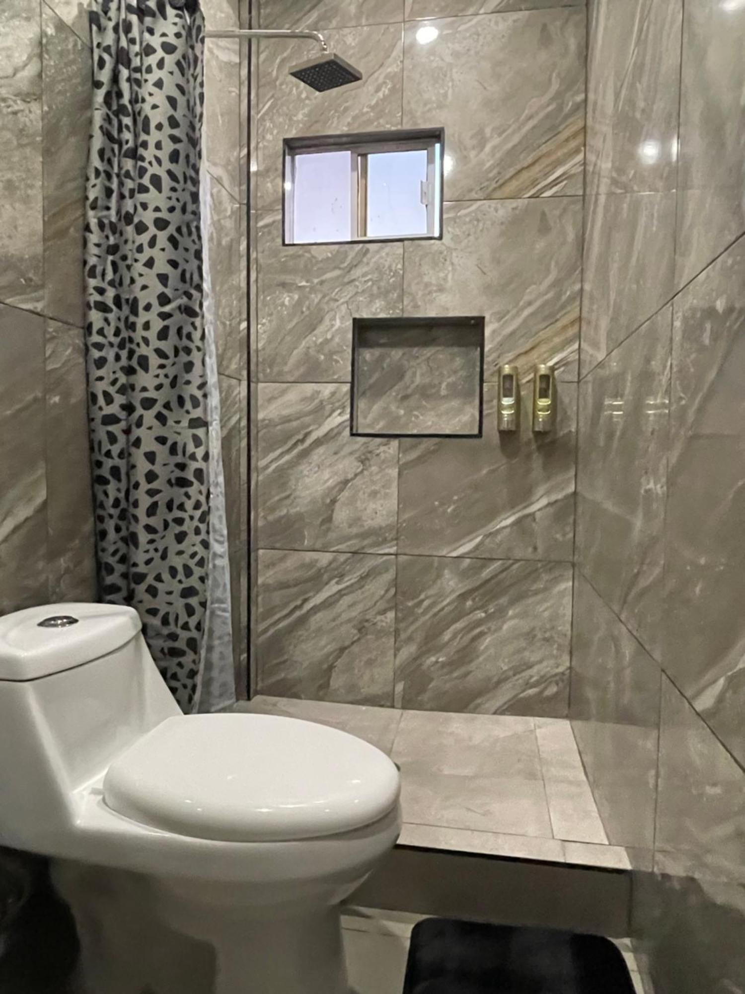 Apartamentos Aeropuerto Ciudad Juárez Esterno foto
